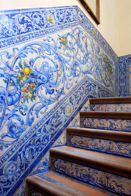 18th-century polychrome blue and yellow tile stairs
