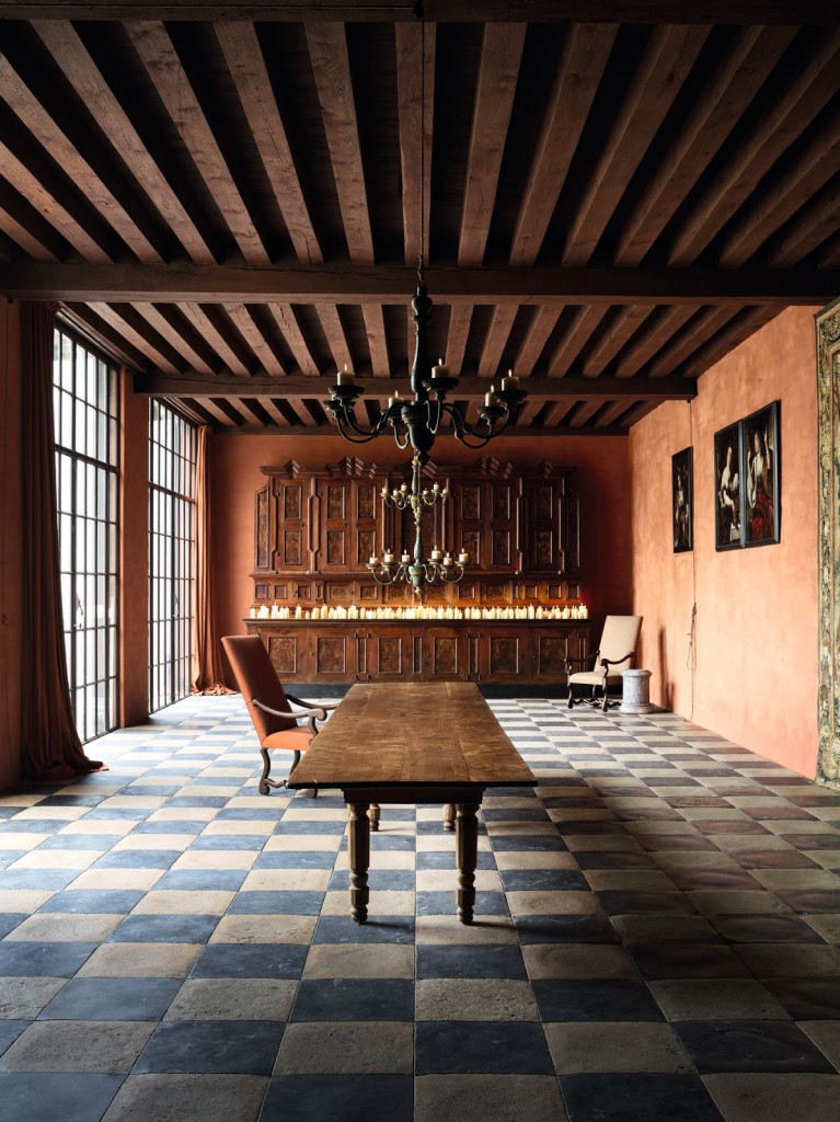 Axel Vervoordt's living with light CHATEAU