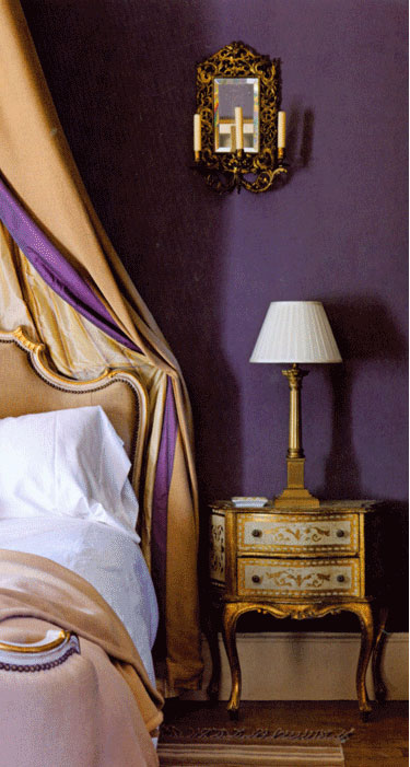 frecnh-bedroom-purple-and-gold