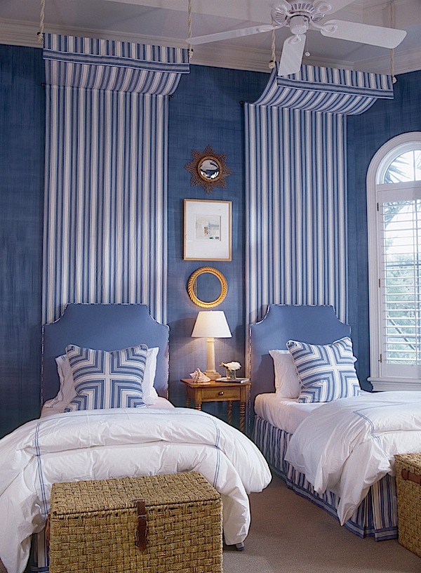 traditional stripe bedroom twin bed
