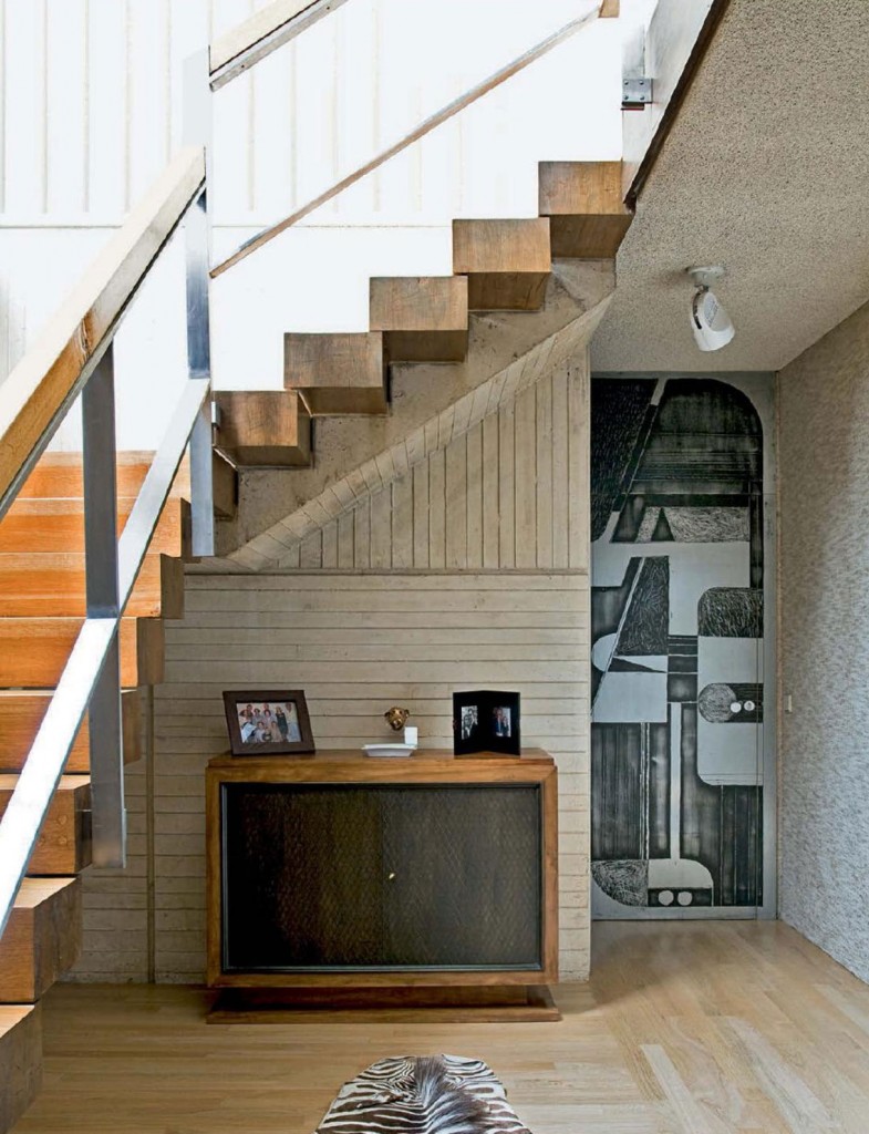 concrete-and-wood-stairs