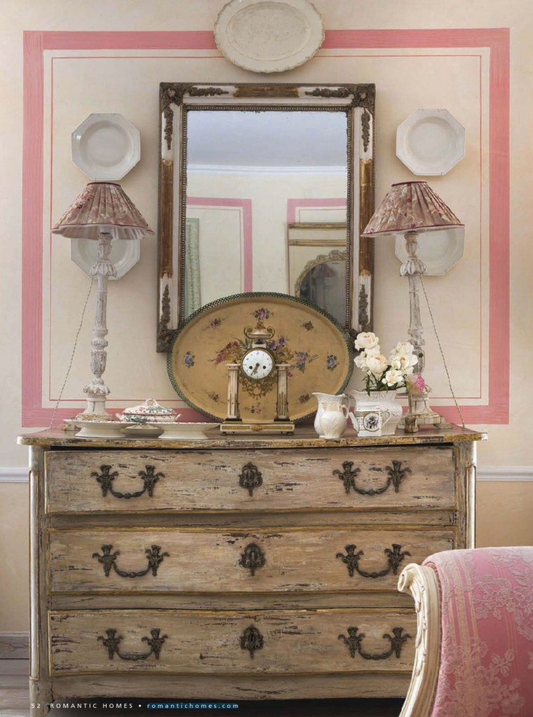 pink-cottage-dresser-interior-shabby