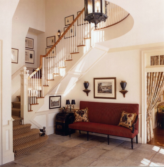 traditional style entrance stairs