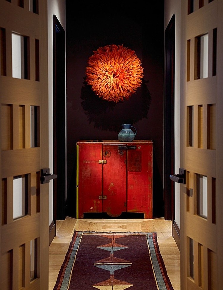 entry way brown and red