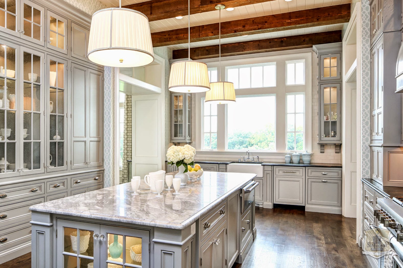 traditional kitchen with grey wall