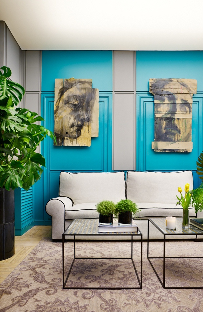turquoise wall living
