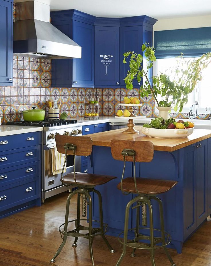 benjamin moore californial blue kitchen cabinets