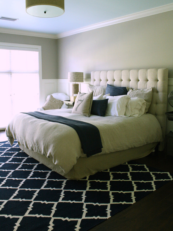 Walls painted in Cape Hatteras Sand, trim in White Dove and ceiling in Benjamin Moore Morning Sky Blue. via Mina Brinkey