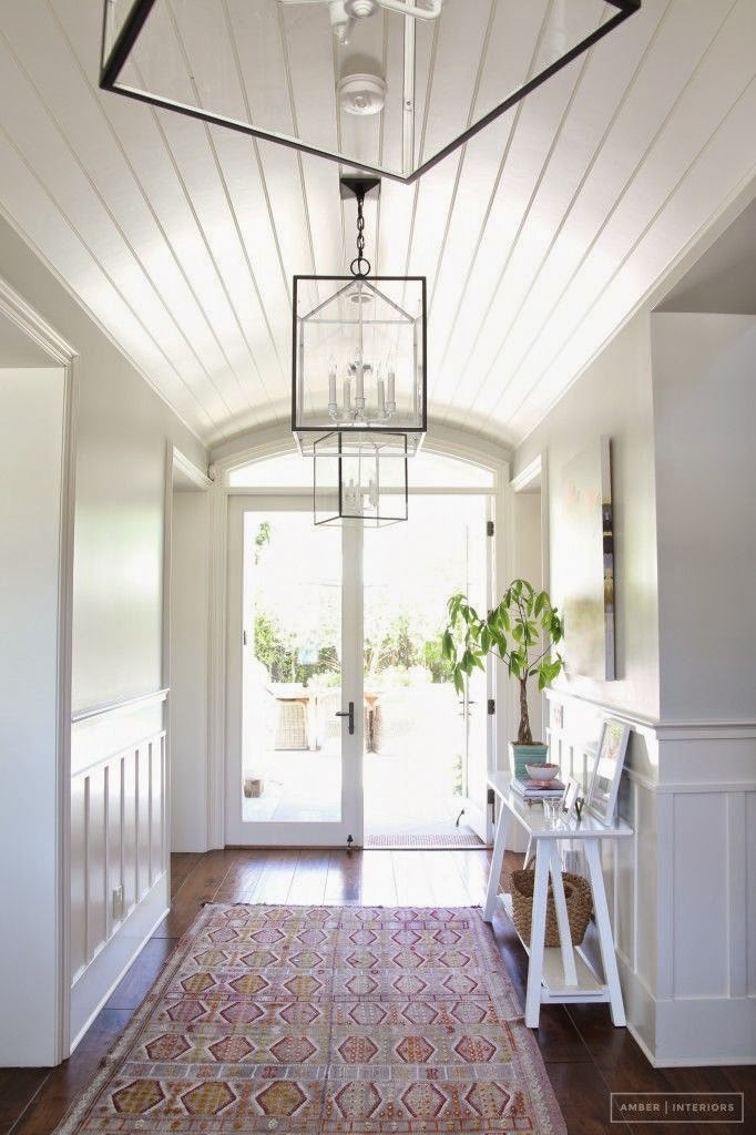 Benjamin Moore Sebring White paint color