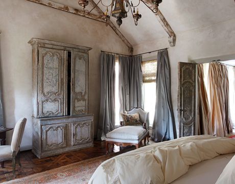 Amelia T. Handegan bedroom design