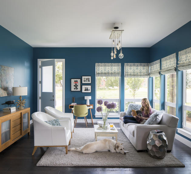 Contemporary turquoise and white living room