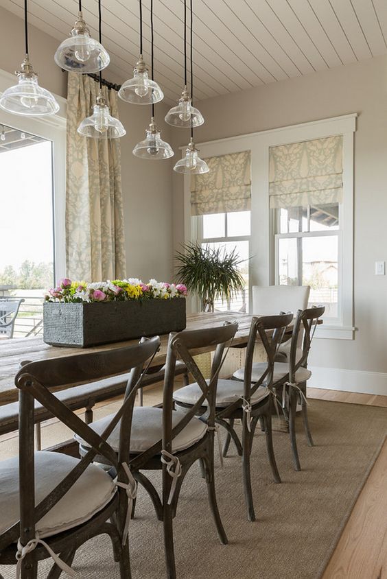 Dining room painted in Sherwin Williams Agreeable Gray