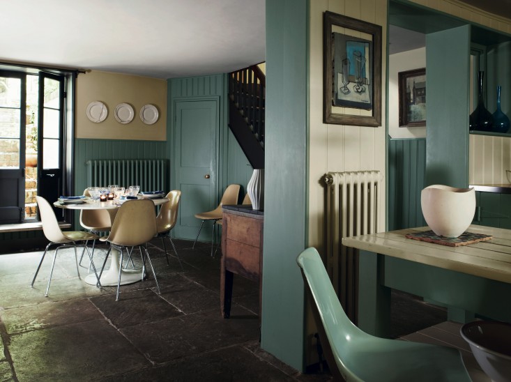 Farrow & Ball Card Room Green kitchen and string