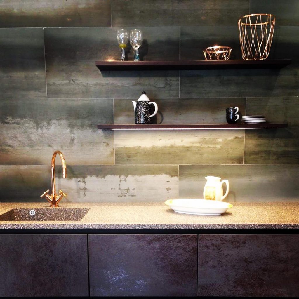 Kitchen wall with concrete tiles