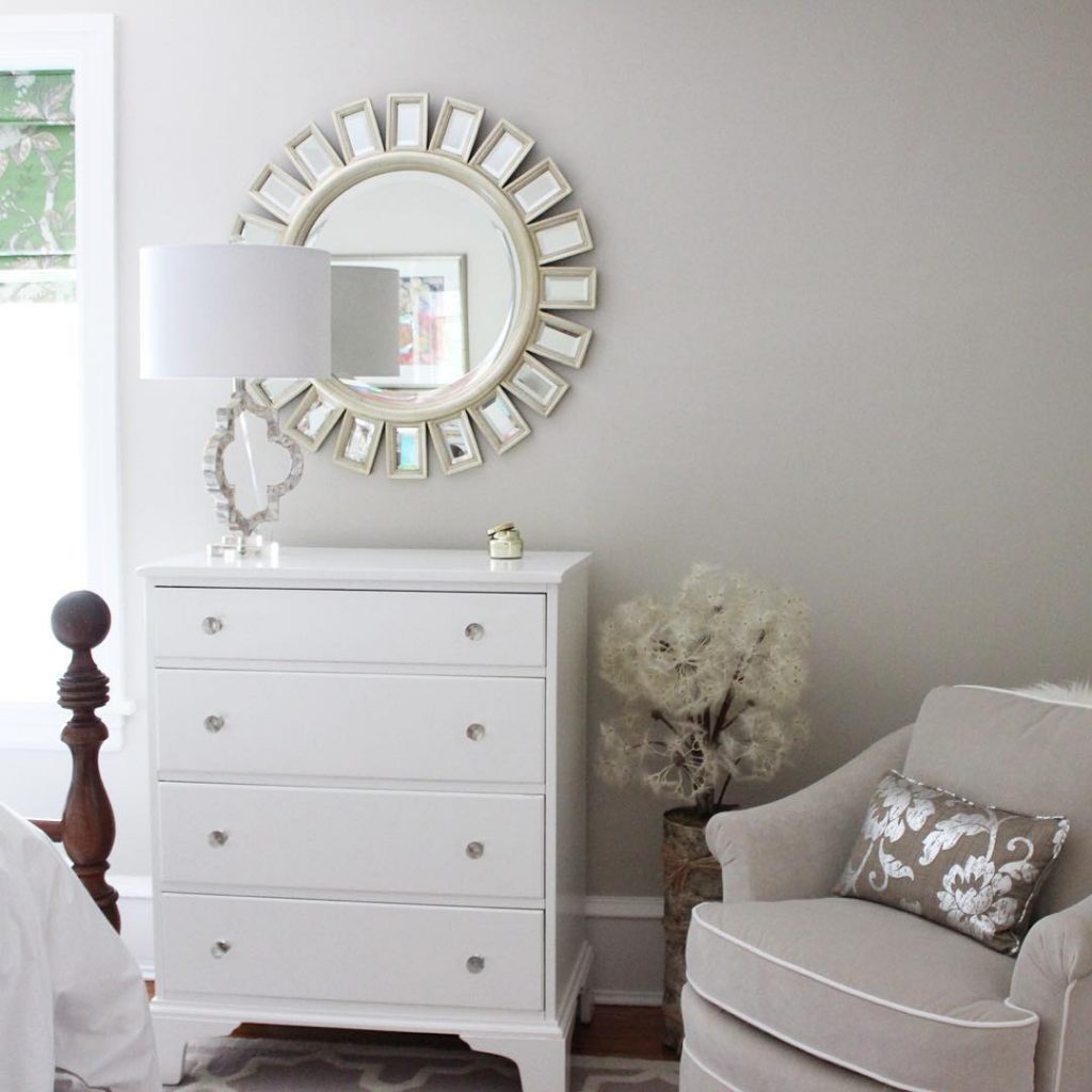 Benjamin Moore Edgecomb Gray paint color scheme bedroom