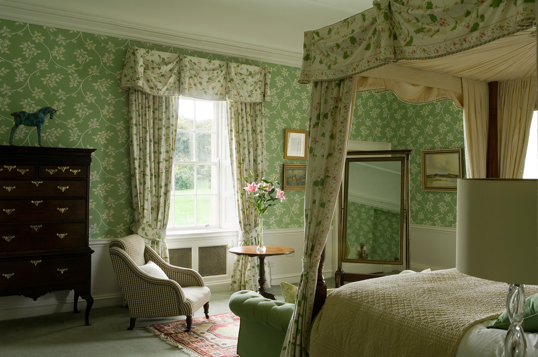country bedroom in green