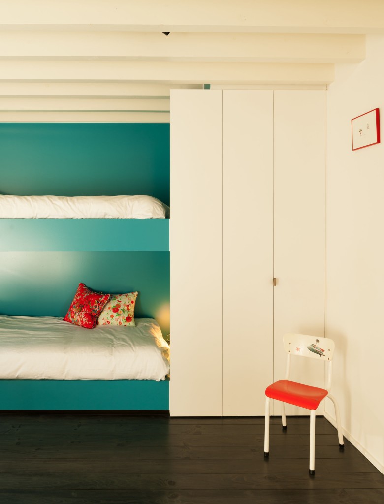 modern bunks bed