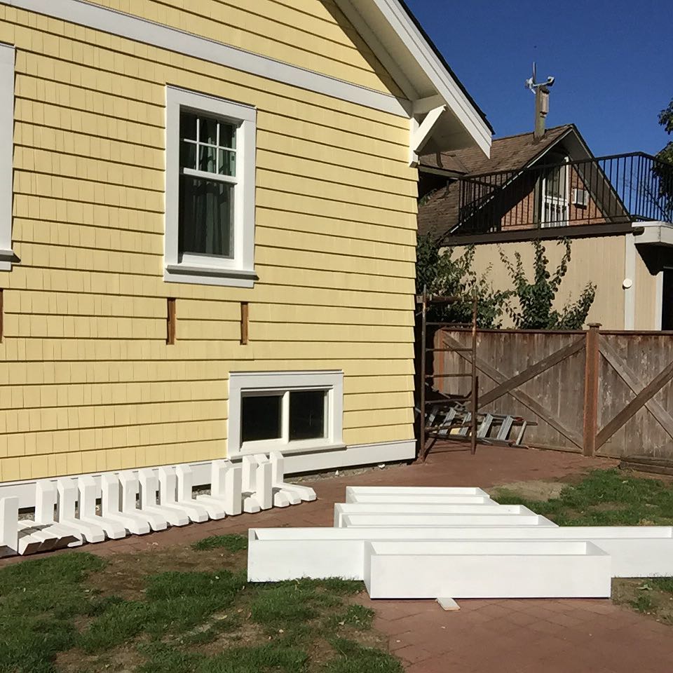 Benjamin Moore Hawthorne Yellow Painted House Exterior