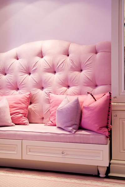 pink tufted bedroom pastel