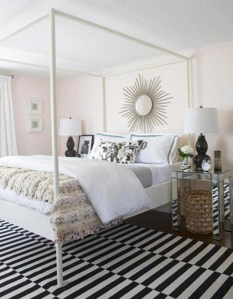 Soft and Hard - Traditional Bedroom