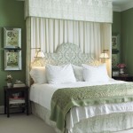 Damask Canopy Bed in Green
