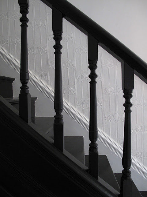 Farrow and Ball Pitch Black 256 