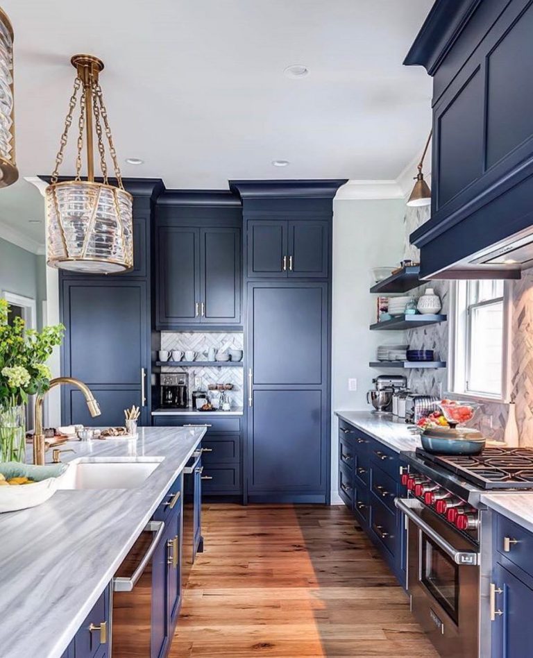 Benjamin Moore Hale Navy Paint Color Ideas Interiors By Color