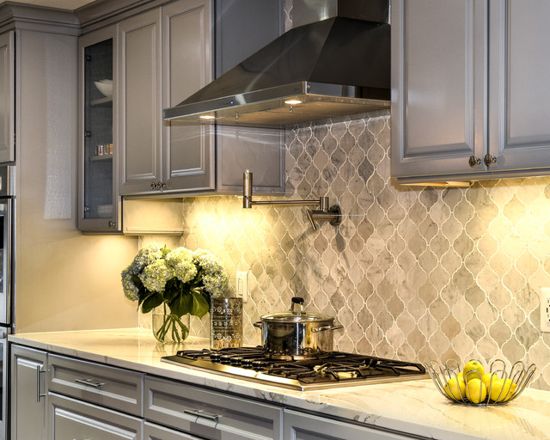 Traditional Kitchen in Pebble Gray Color Scheme