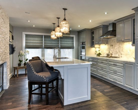 Traditional Kitchen in Pebble Gray Color Scheme