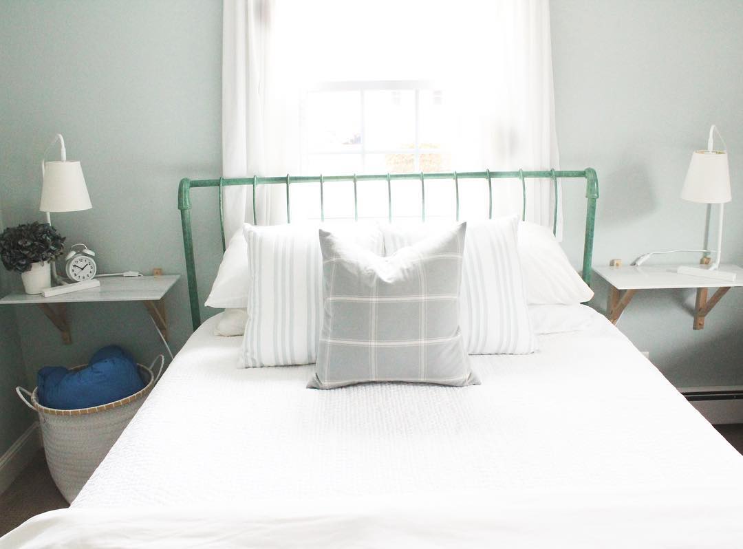 Benjamin Moore Woodlawn Blue Paint Color Schemes Interiors By Color