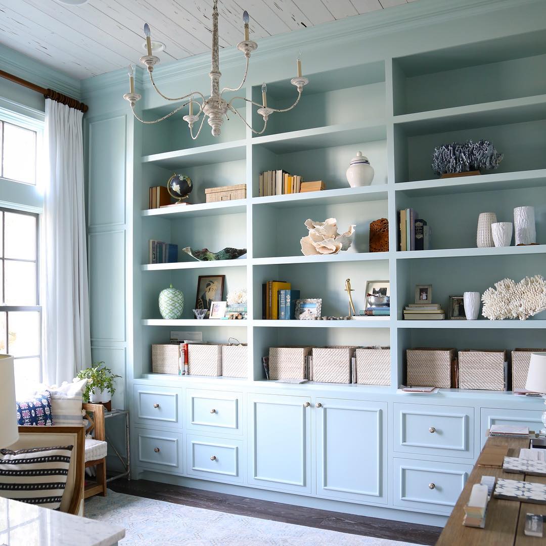 Benjamin Moore Woodlawn Blue Paint Color Scheme