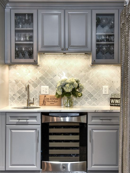 Traditional Kitchen in Pebble Gray Color Scheme