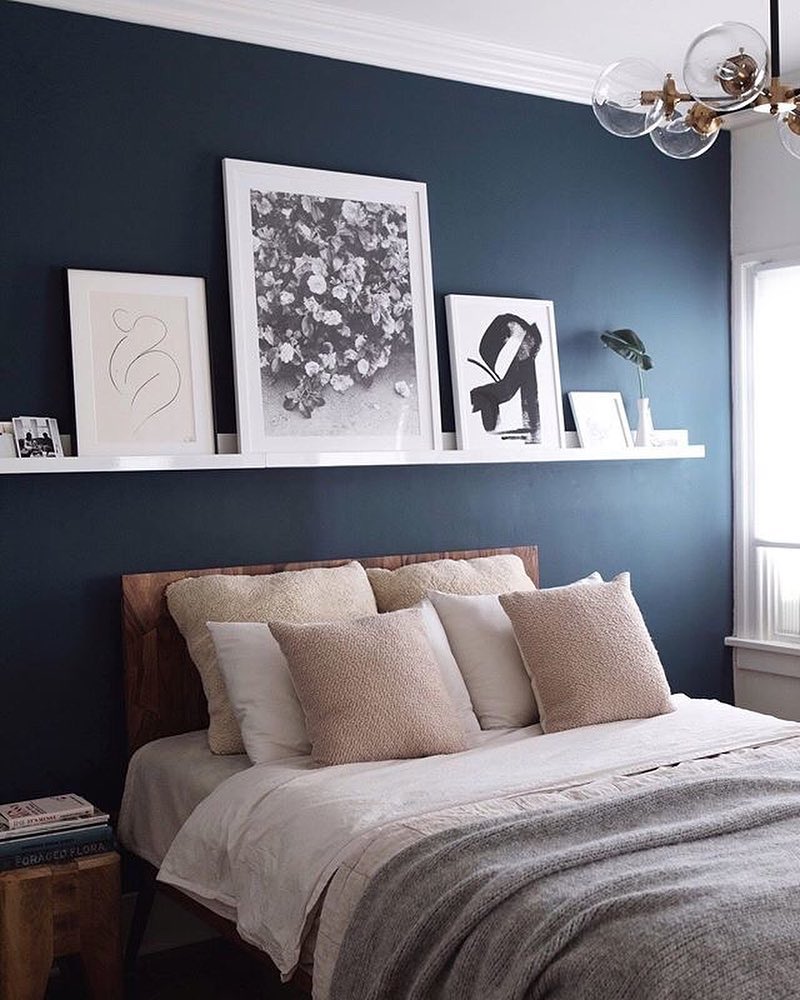 Dunn Edwards Slate Wall Navy Blue Accent Wall Paint Color Scheme