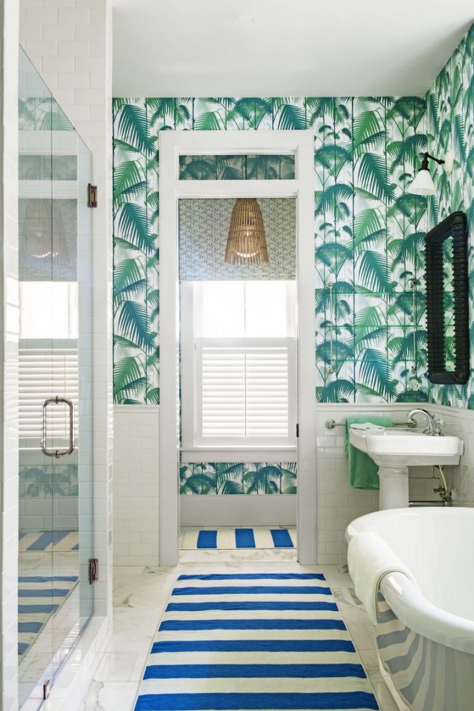 Palm jungle wallpaper bathroom interior design 2020