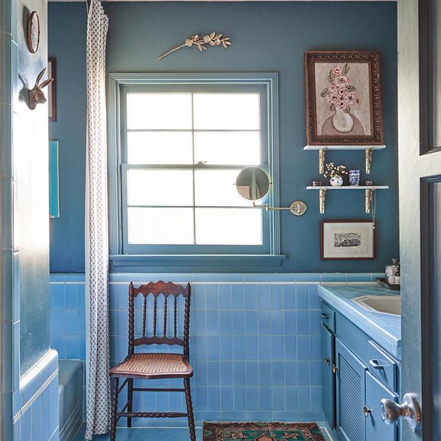 Farrow & Ball Inchyra Blue bathroom