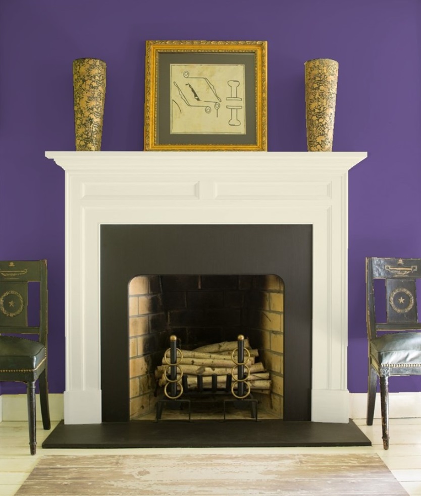 Fireplace with wall color in Benjamin Moore Your Majesty