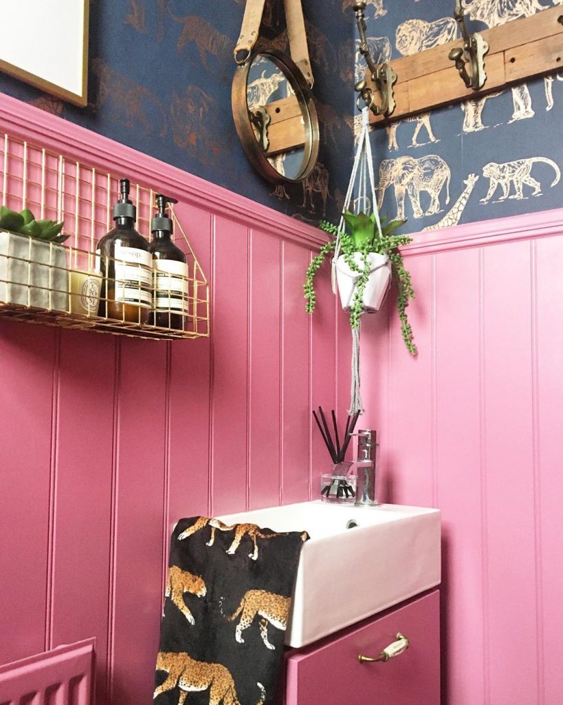 Farrow & Ball Rangwali pink wall paint bathroom