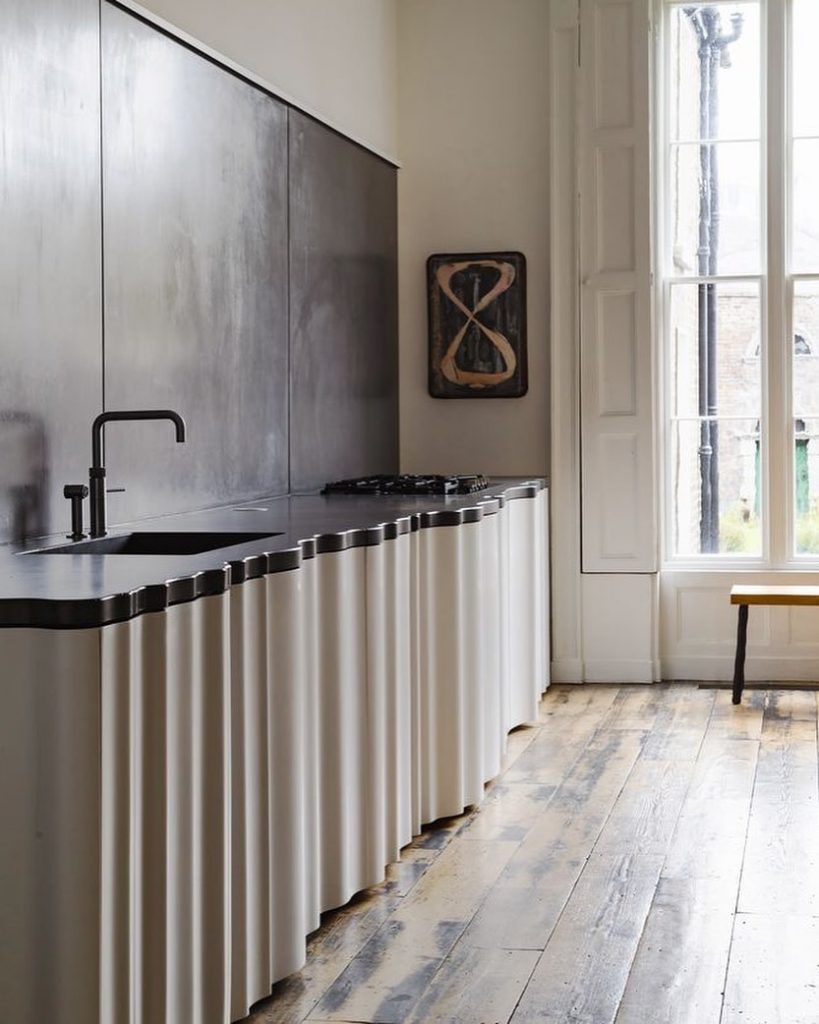 Modern kitchen design 2020 wavy benchtop