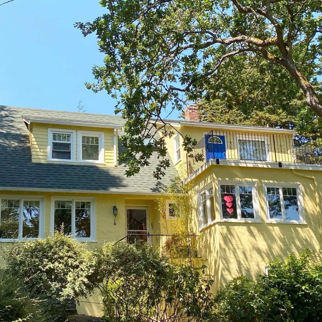 Benjamin Moore Hawthorne yellow painted exterior