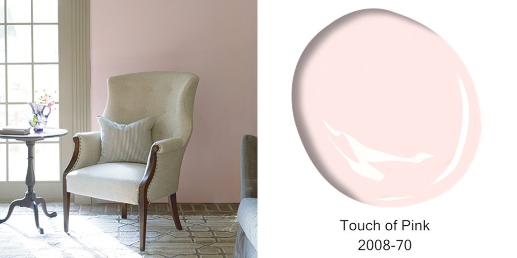 Benjamin Moore Touch of Pink