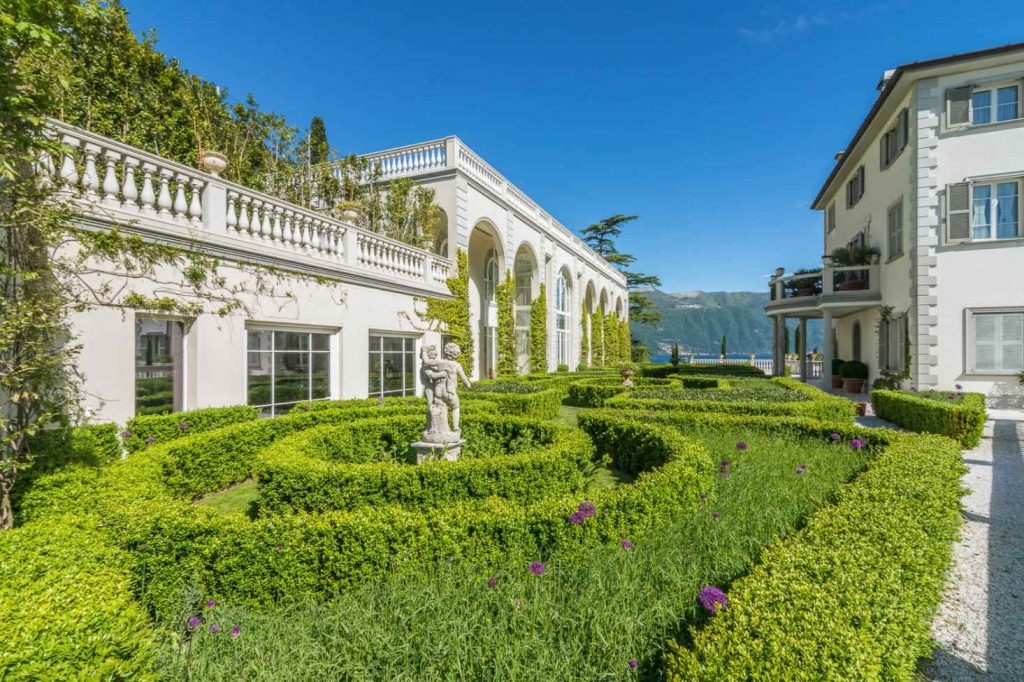 Italian garden hedges