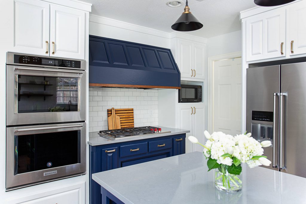 Kitchen Painted in Sherwin Williams Naval and Pure White