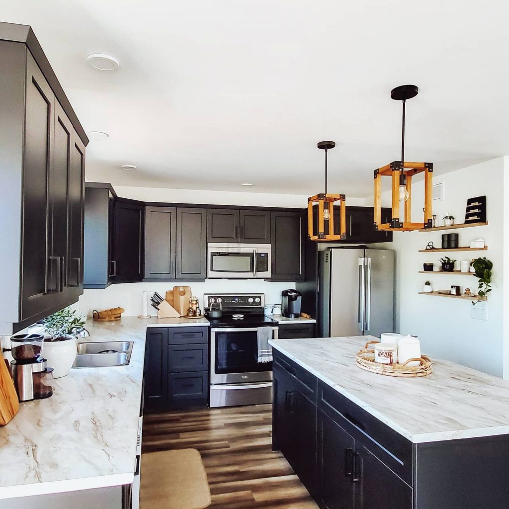 Benjamin Moore Onyx Black painted kitchen cabinets after