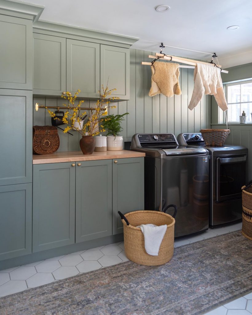 Sherwin Williams Evergreen Fog paint color laundry room