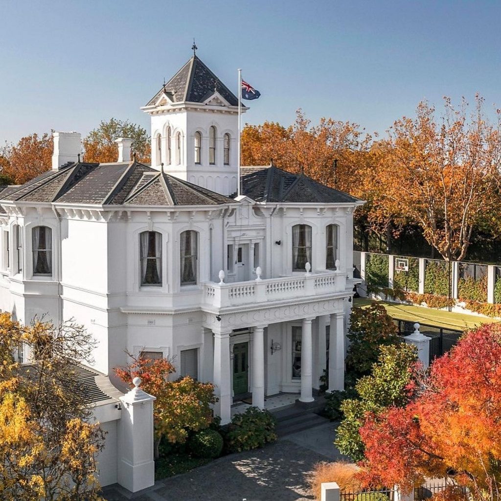 Victorian mansion in melbourne