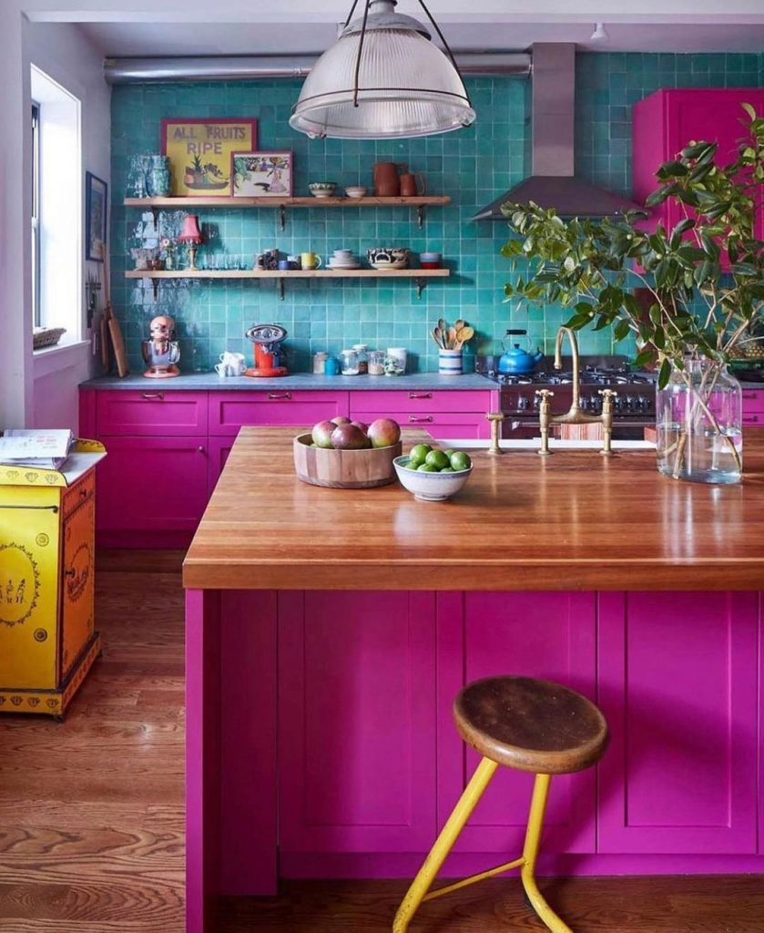 Benjamin Moore Hot Lips pink kitchen