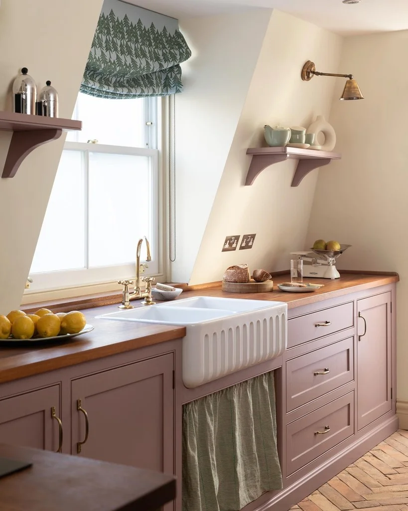 Farrow & Ball Sulking Room Pink kitchen cabinets