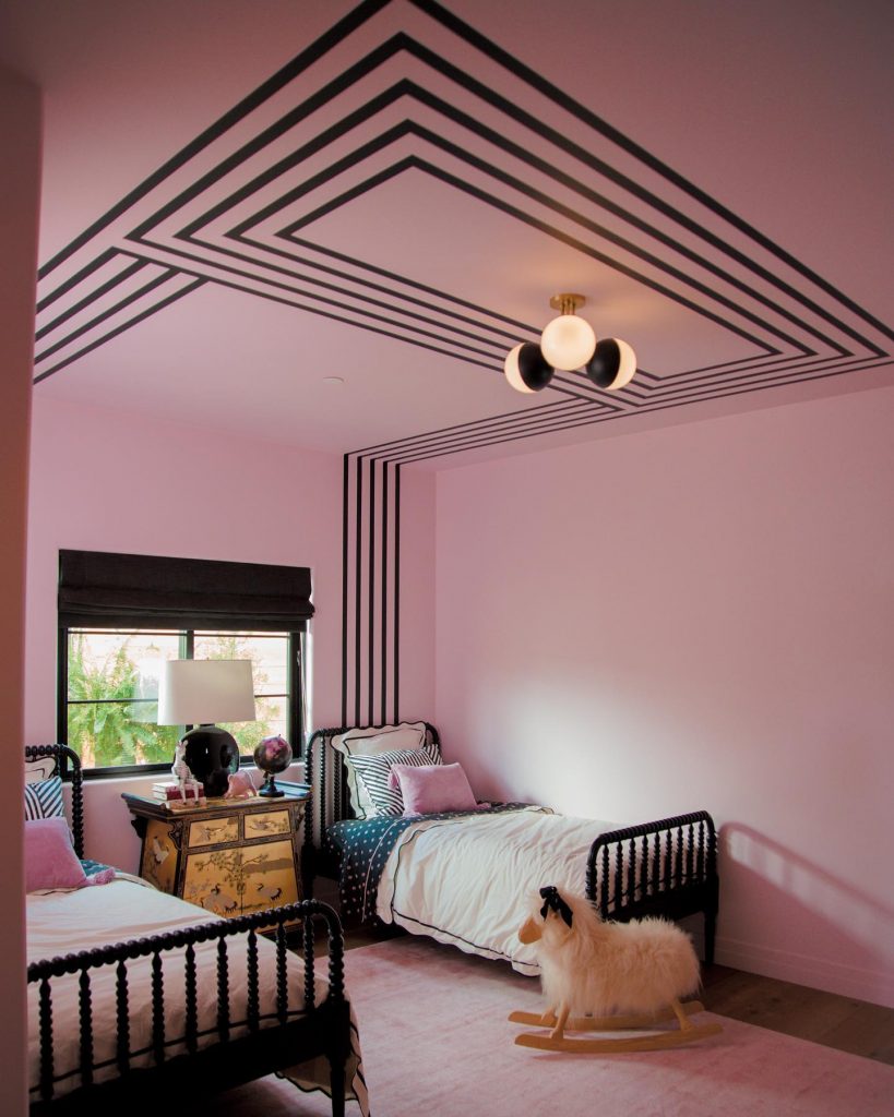 pink bedroom for girls with black details