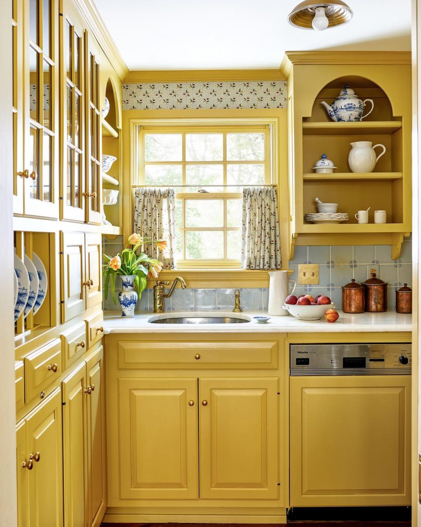 Yellow Kitchen Farrow & Ball Babouche