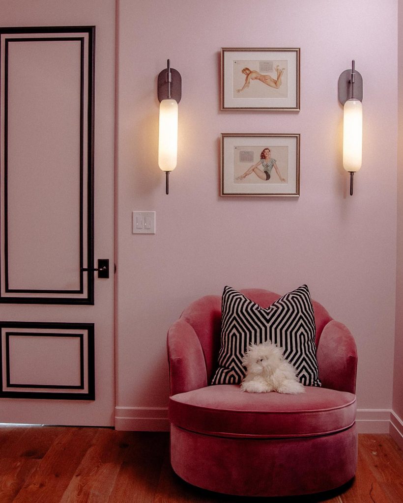 pink bedroom for girls with black details